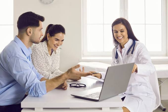 How Do You Choose the Right Fertility Centre Noida and IVF Doctor in Noida?